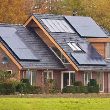Solární střešní hák